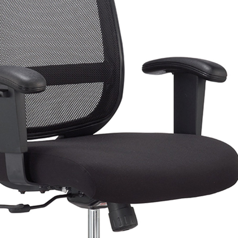 Chaise de bureau noire pivotante réglable