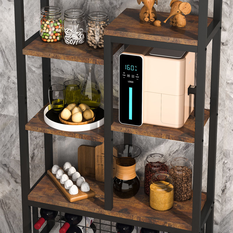 Armoire à vin Amorian avec porte-bouteilles et tablettes de rangement Amorian