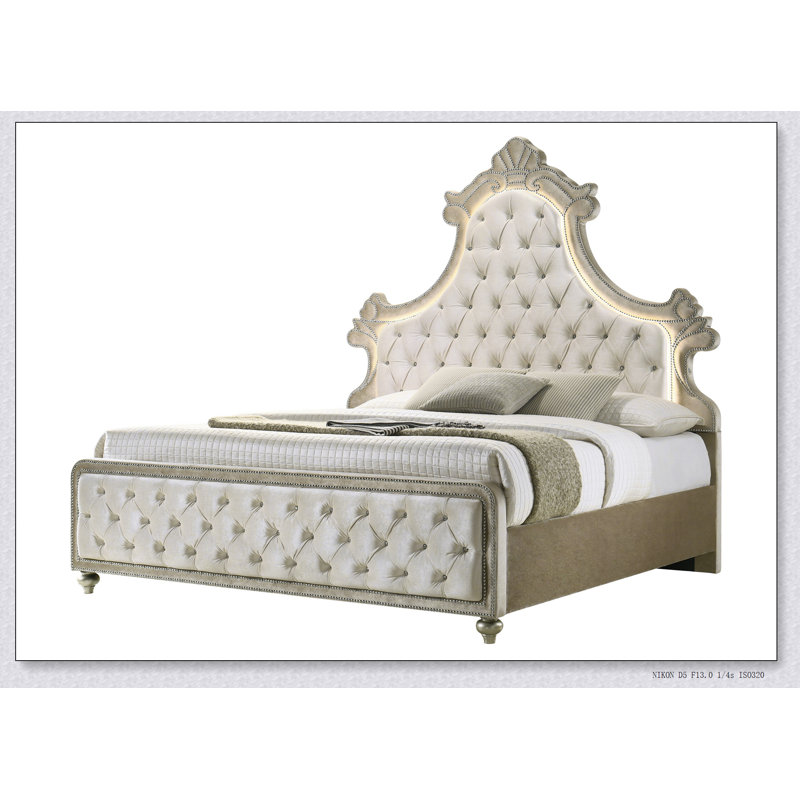 Lit en velours Ek Lucienne