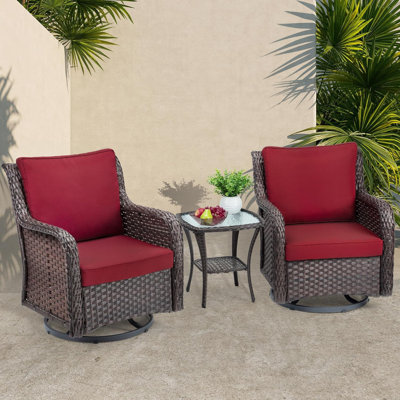 Ensemble de chaises berçantes pivotantes 360 en osier de patio - 3 chaises berçantes d'extérieur avec coussins épais de 4 po et table basse en verre armé - Mobilier de jardin bistro pour porche, balcon, terrasse