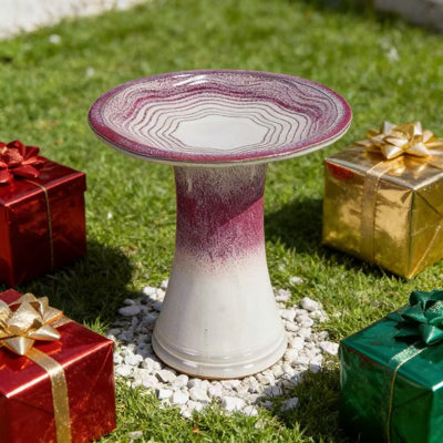 Bain d'oiseaux en céramique émaillée fait main, plateau de 43 cm à motif ondulé concentrique et base sur piédestal de 46 cm, émail dégradé blanc à rose, céramique, pot de fleurs, rose, fait main, émaillé