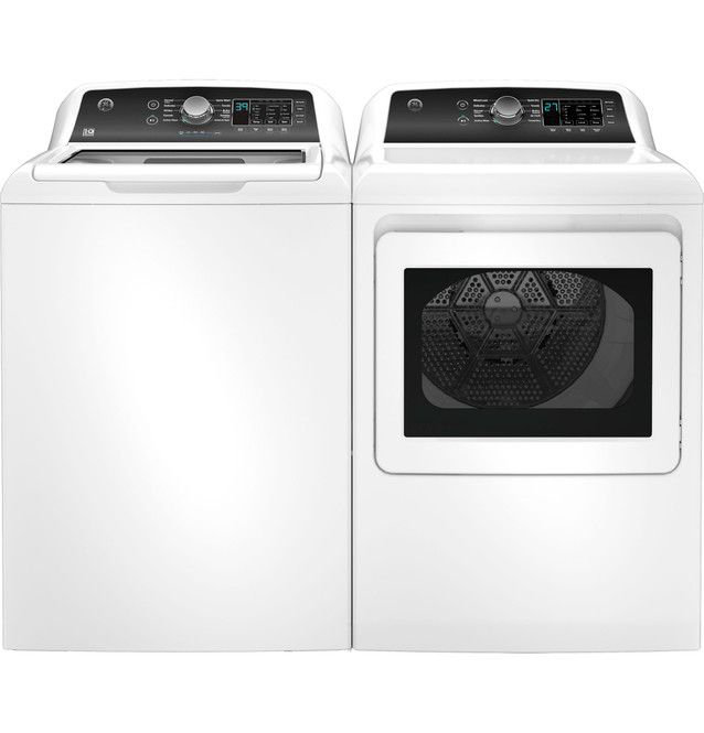 GE Appliances 7.4 Cu. Ft. Natural Gas Dryer Sensor Dry Reversible Door in White
