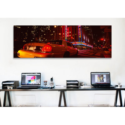 « ere on a road, radio city music hall, rockefeller center, manhattan, new york city, new york state, usa », reproduction de photo sur toile