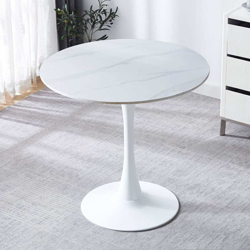 Table ronde à texture de marbre