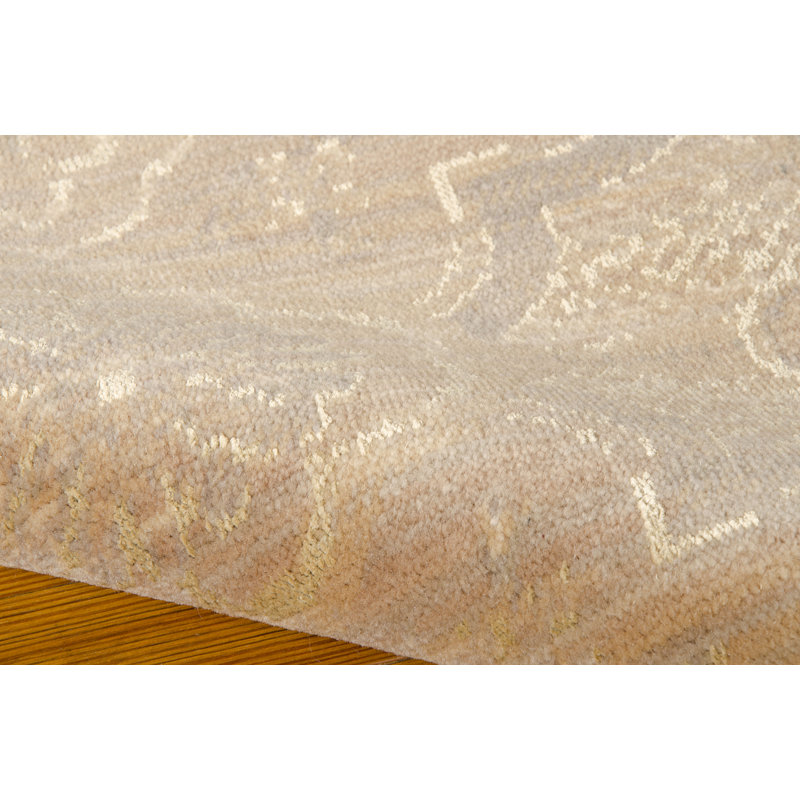 Tapis beige en soie Dickinson, Rectangle 7 pi 9 po x 9 pi 9 po