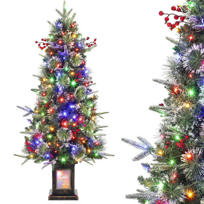 Arbre de Noël artificiel mince 4,5 pi, lumières DEL multicolores, flocage de neige et givré, base d'éclairage incluse