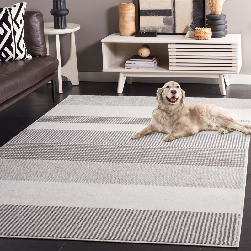 Tapis rayé en polypropylène tissé à la machine en ivoire / gris Moindou, Rectangle 5 pi 3 po x 7 pi 8 po
