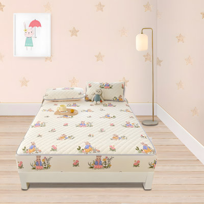 Rural Squirrel Fitted Sheet