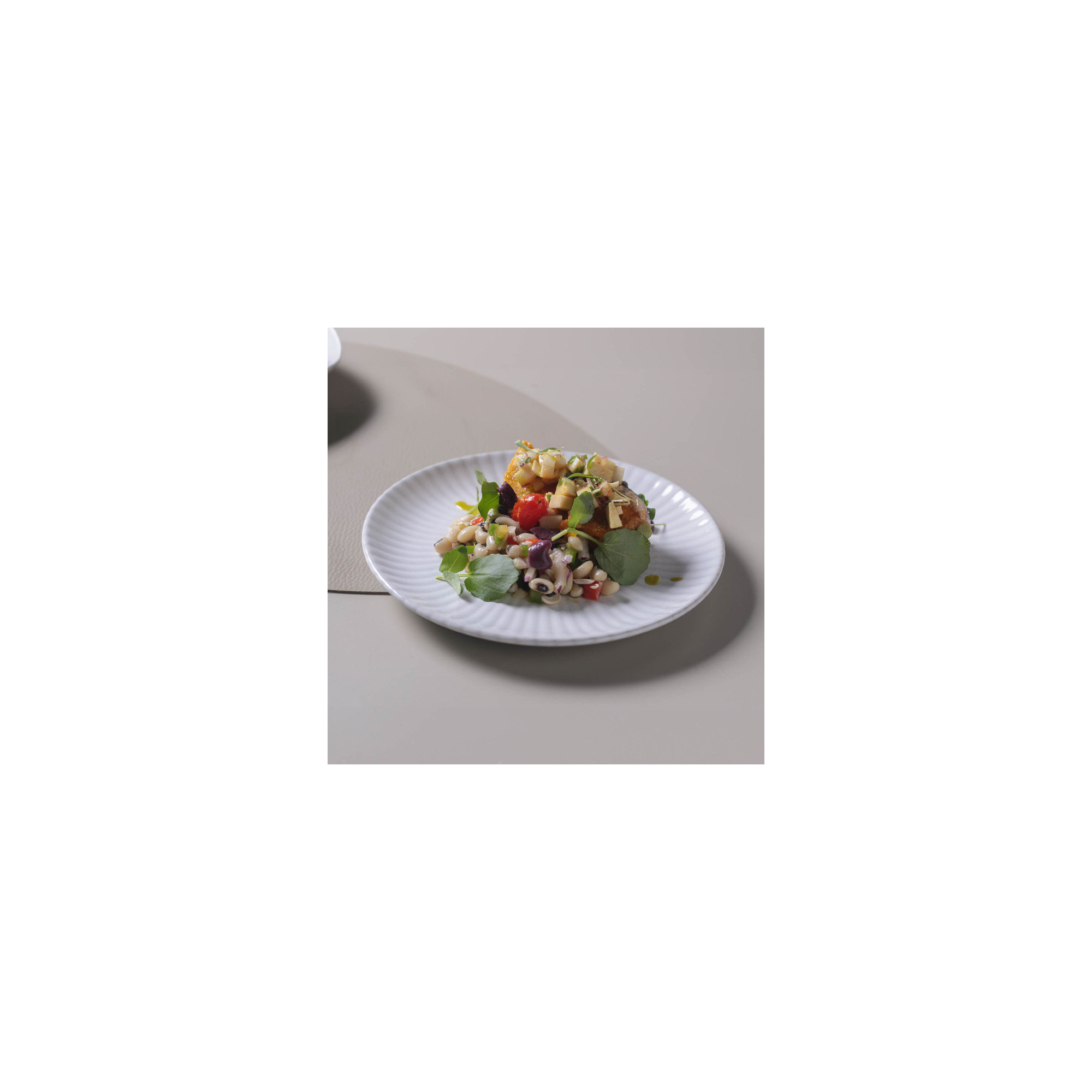 Coup Stoneware Magari Dessert Plate, White