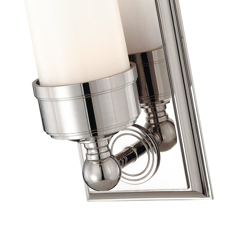Everett 1 - Light Wallchiere, Polished Nickel