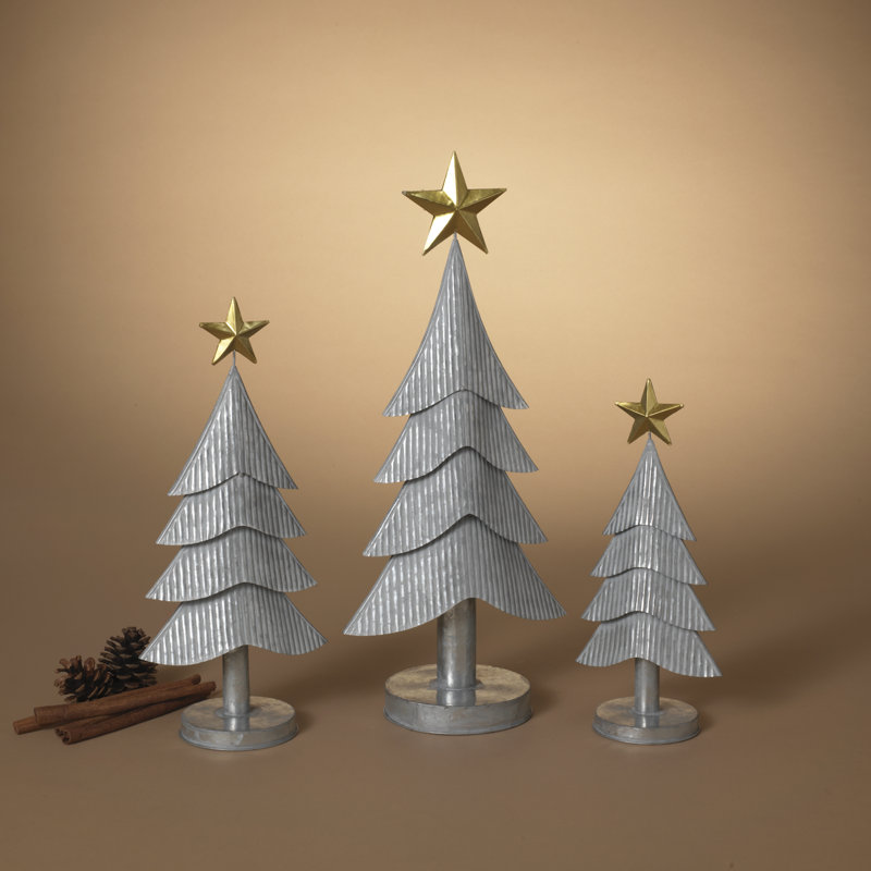 Arbre de Noël sculpté en métal