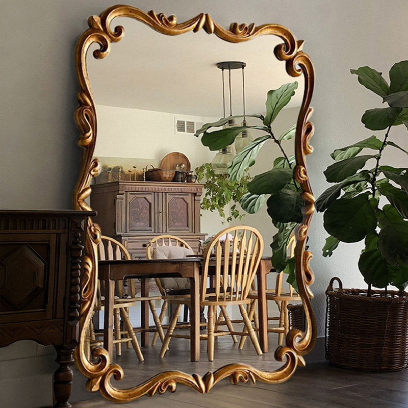 Miroirs pleine grandeur en bois manufacturé de forme libre, 70.87" H x 35.43" W