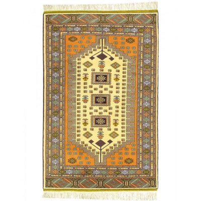 Jakylia Oriental Area Rug in Ivory