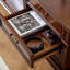 Armoire d'appoint en noyer massif
