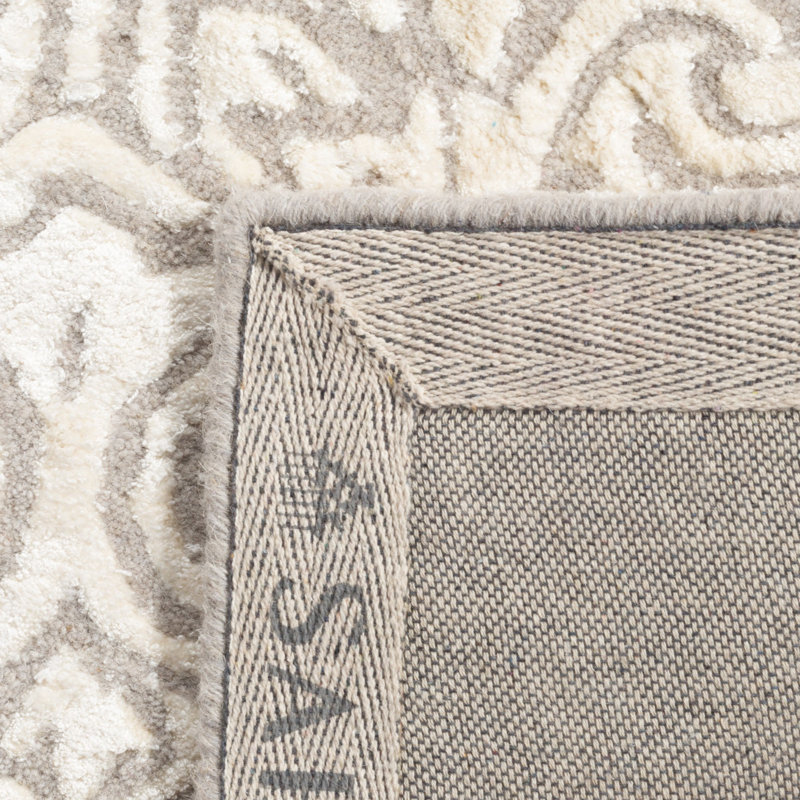 Bernon Hand Tufted Viscose/Wool Damask Rug in Silver/Ivory, Rectangle 2' x 3'