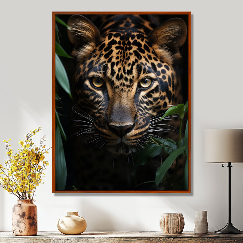 «Leopard Silent Stalk I», art sur toile léopard, H 32 po x l 24 po x P 1 po, Cadre flottant brun