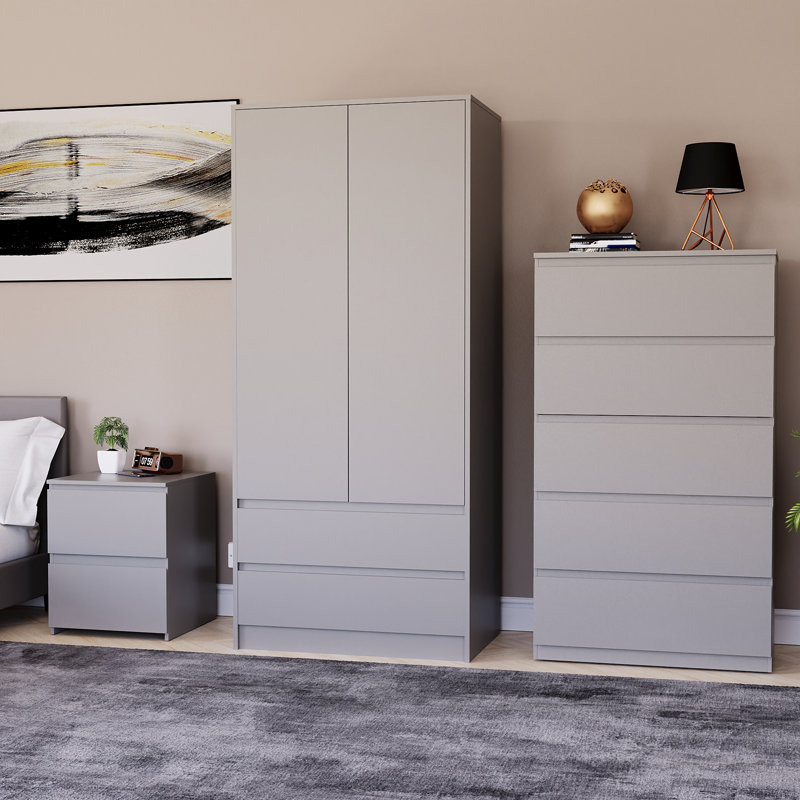 Romeon Piece Bedroom Set, Grey
