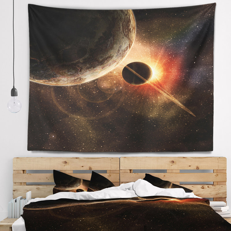 Planète avec tapisserie d'anneaux, H 32 po x l 39 po