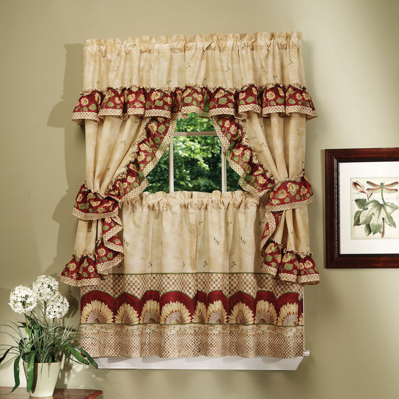 Tejeda Floral Ruffled, 57" W x 24" L