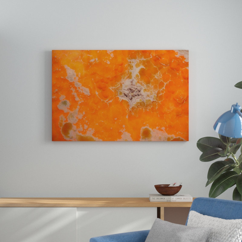 « orange pool », reproduction d’art sur toile tendue, H 30 po x l 45 po x P 1,5 po