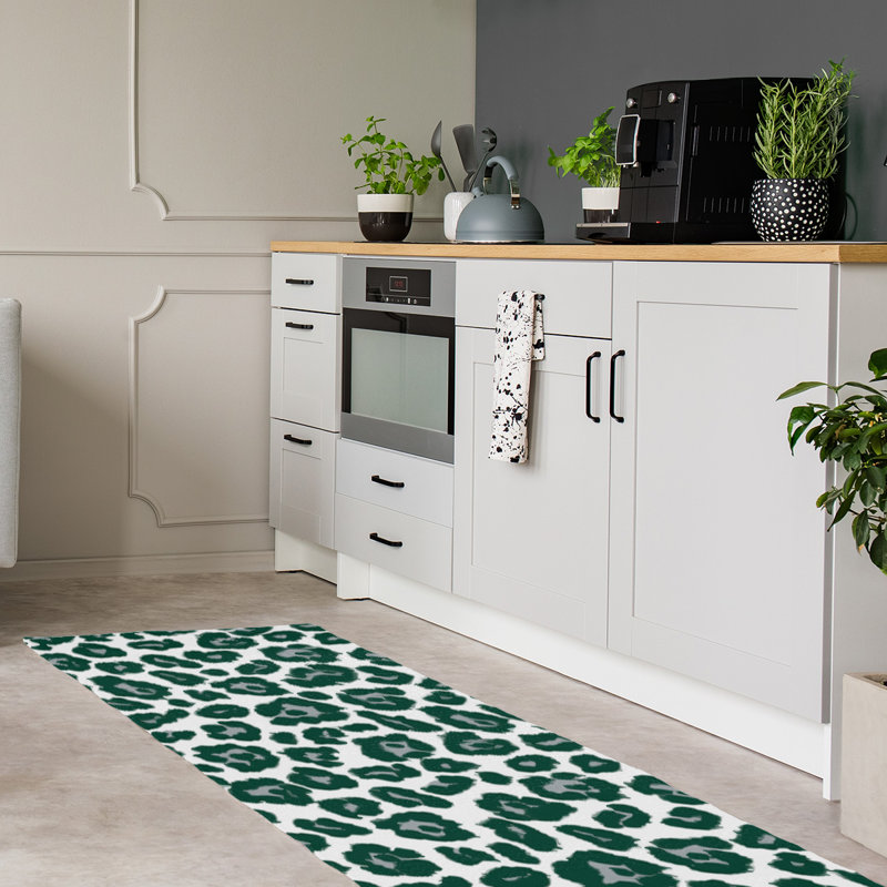 Animal Print Indoor Rug, Runner 2'6" x 8'