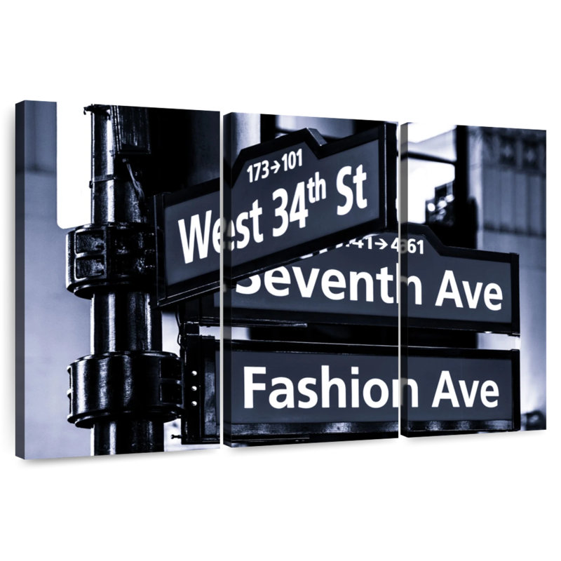 Sireci New York Streets, 28" H x 45" W