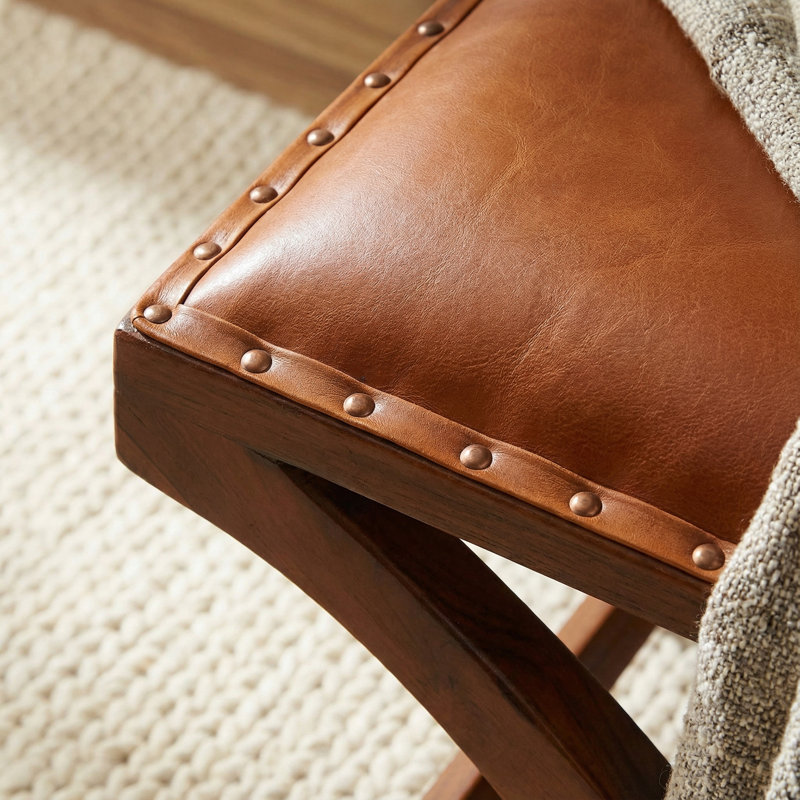 Tabouret en bois massif