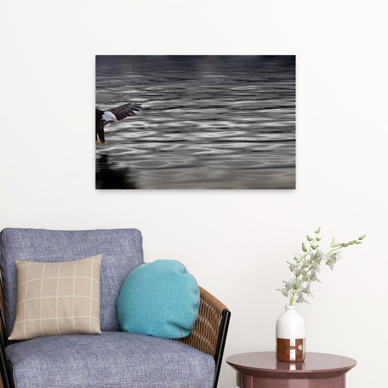 Aigle sur l'eau, art contemporain d'oiseau, H 16 po x l 24 po