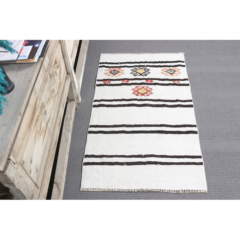 Vintage Turkish Oushak Rug With Striped Pattern And Flat Weaving Kilim Technique In White For Entryway