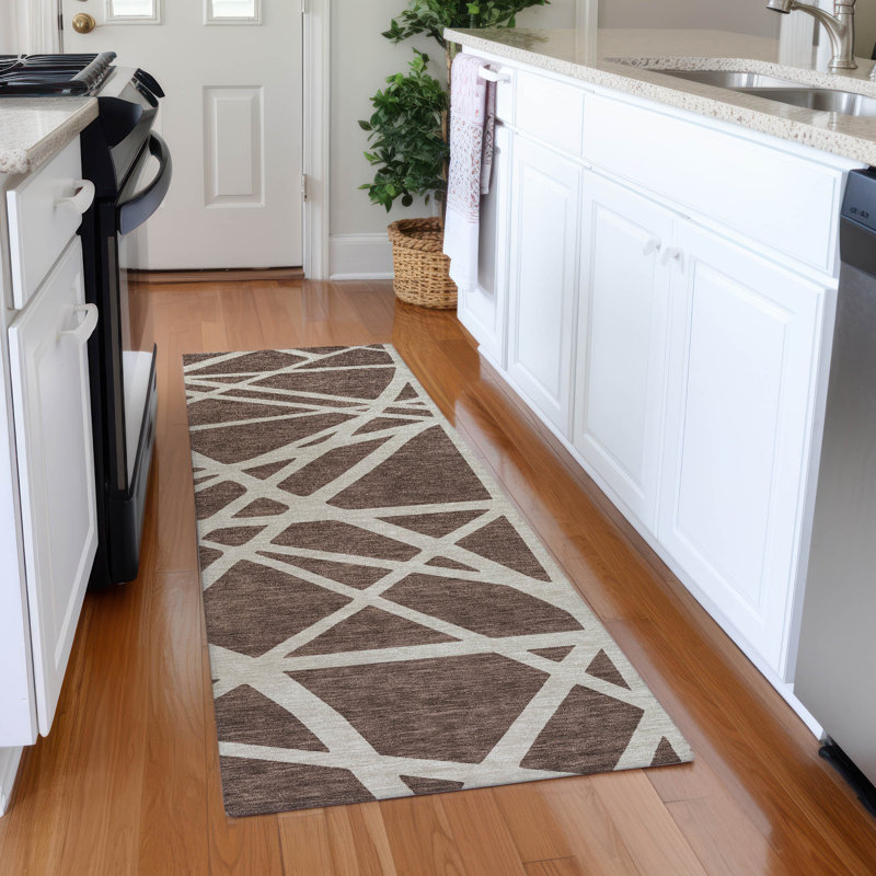 Tapis géométrique de qualité supérieure lavable à la machine Cossette AMF1040, Tapis de couloir 2 pi 3 po x 7 pi 6 po