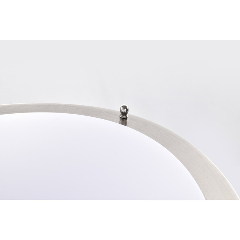 Plafonnier encastré simple ovale à DEL 1 lumière 32,5 po Myrique, Nickel brossé