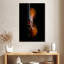 Abarca, violon brillant sur fond noir-108484443