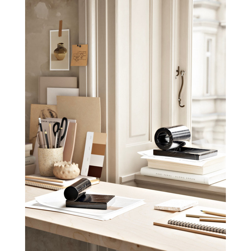 Bookend, Black