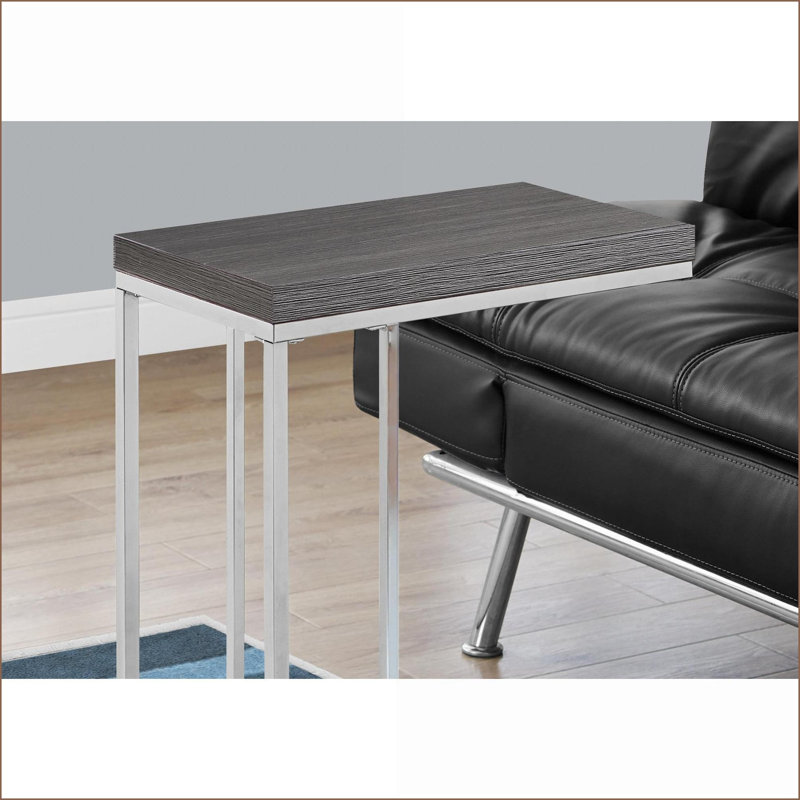 Table basse d'apparence en bois gris avec base chromée pour le salon, la chambre à coucher