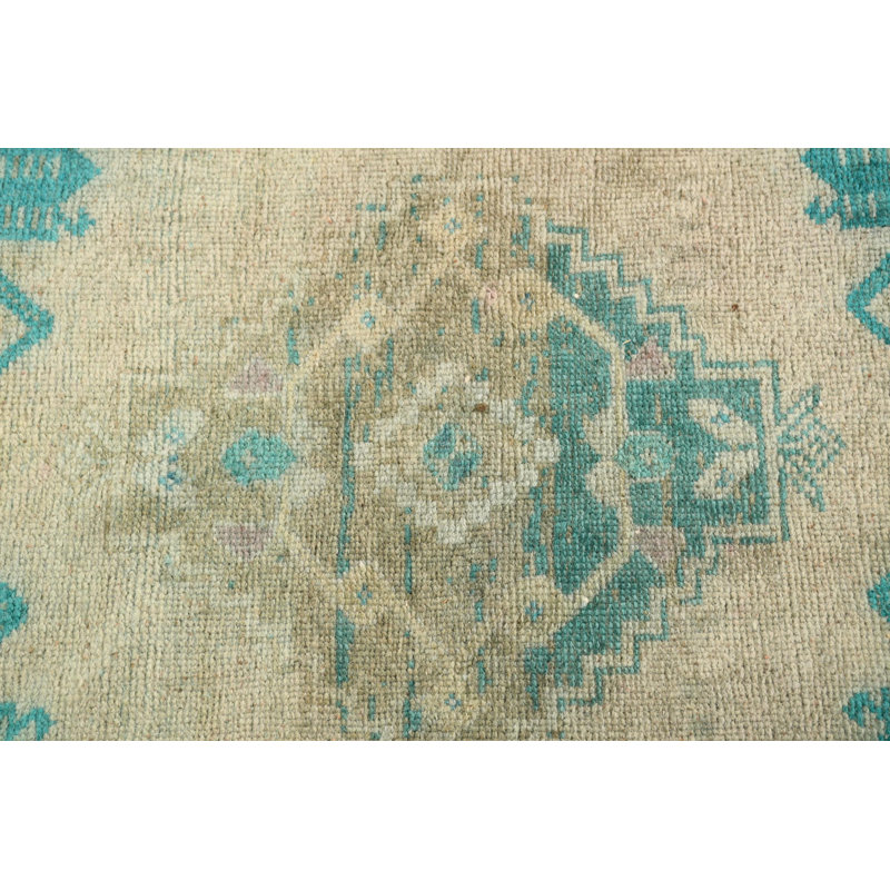Tapis Oushak antique fabriqué à la main avec des motifs verts pour le couloir ou le vestibule