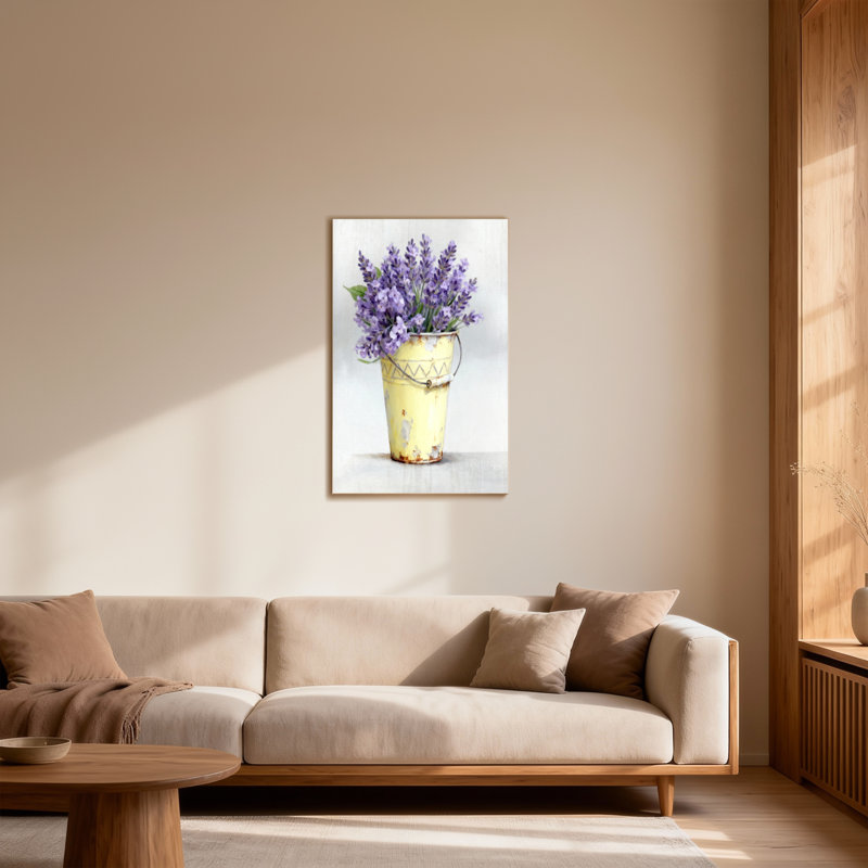 Plantes et fleurs, bouquet de lavande dans un seau jaune rustique, H 18 po x l 12 po