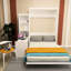 Lit pour chambre à coucher - Grand lit, moderne, peu encombrant avec table, tablette blanche et cadre