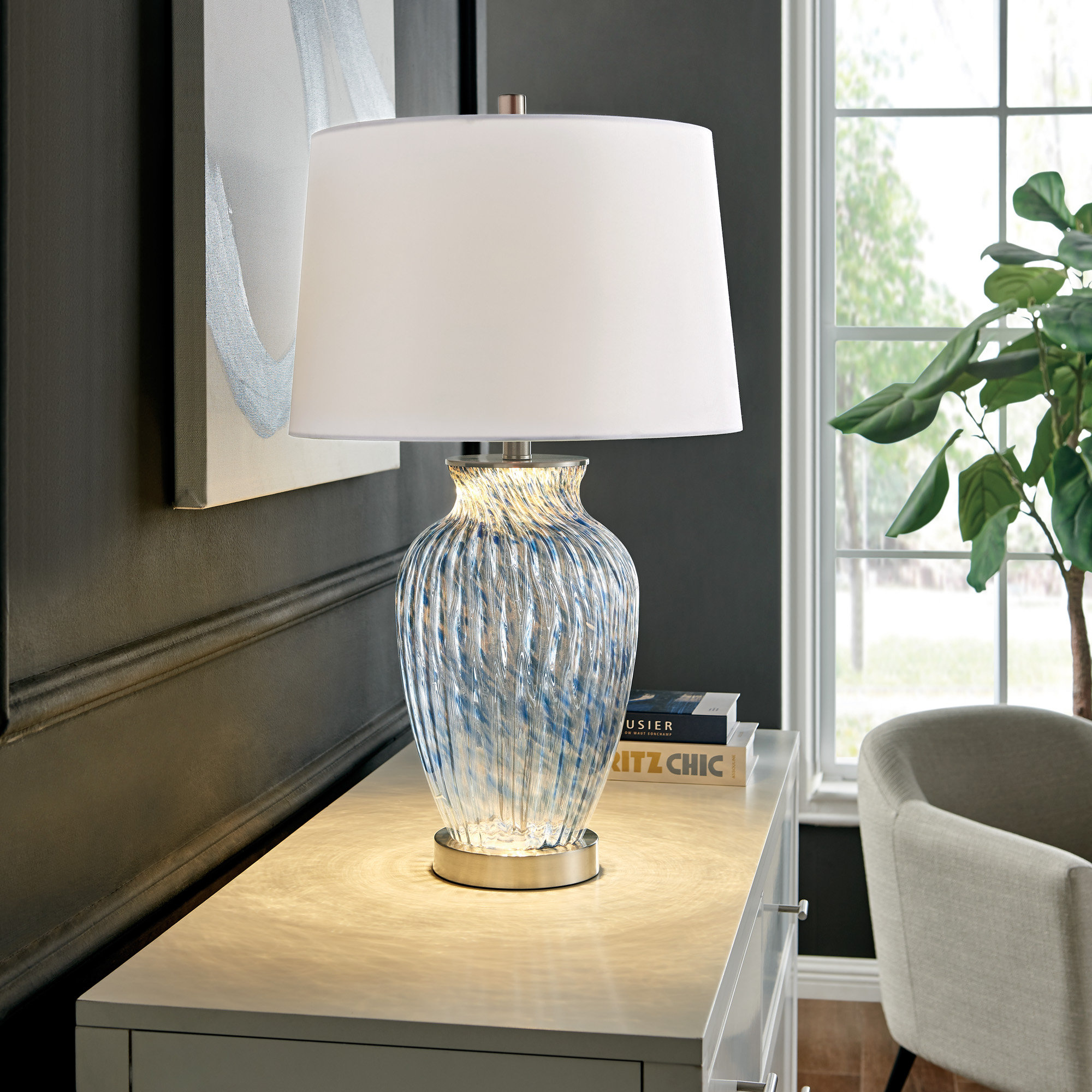 Lorentz USB Table Lamp