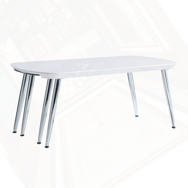 Table basse blanche et chrome