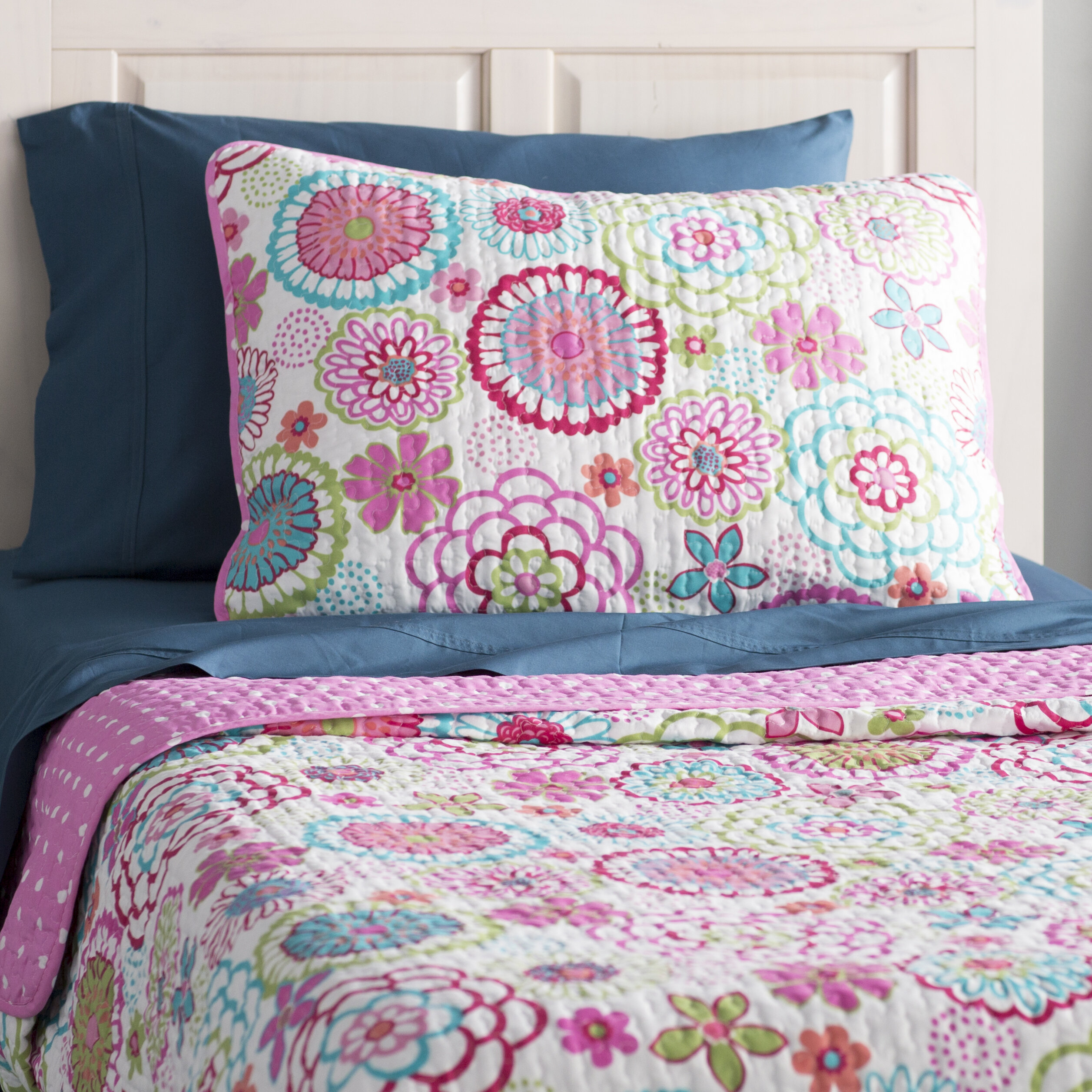 Linnea Blue Floral Quilt Set - King Quilt And Two King Shams Blue