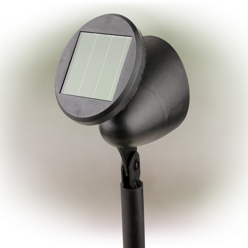Ensemble de projecteurs à DEL noirs intégrés à l'énergie solaire