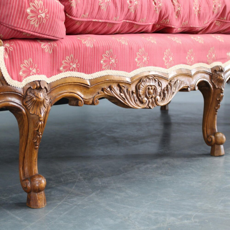 French Retro Design Red Sofa