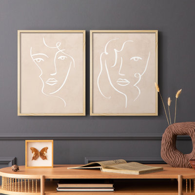 «Curly Face I», reproduction encadrée de qualité supérieure - prête à être accrochée - aucun clou requis - aucun clou requis