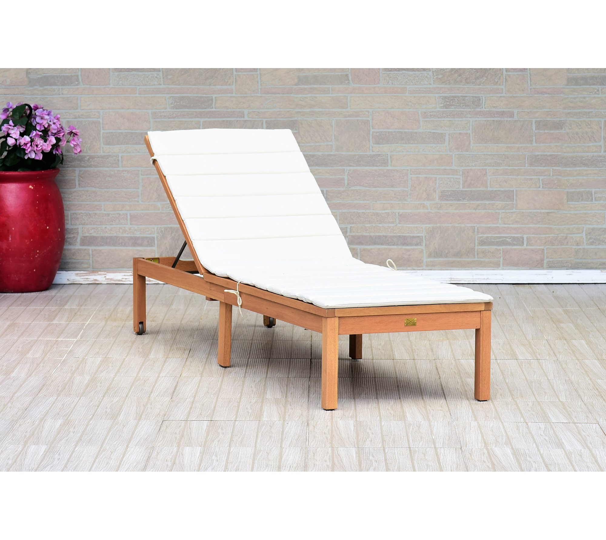 Jade Outdoor Eucalyptus Chaise Lounge - Thumbnail 3