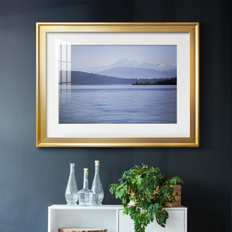 Bleu sérénité, encadré avec cadre biseauté et verre, Or, H 15 po x l 21 po x P 1,5 po