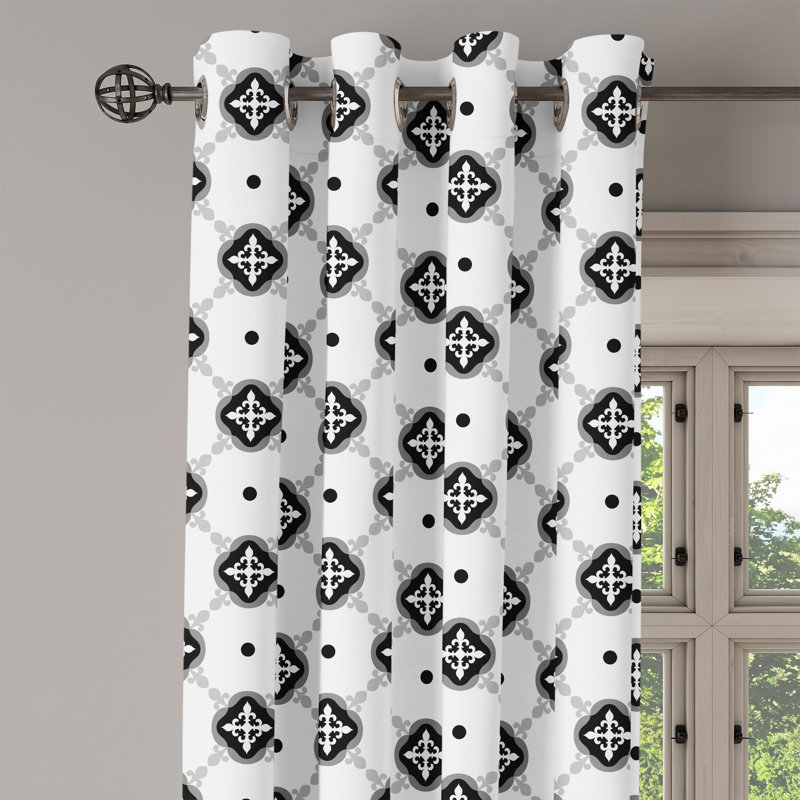 Rideau décoratif à œillets décoratif à 2 panneaux East Urban Home, 50 po, gris, noir et blanc, L 50 po x L 108 po