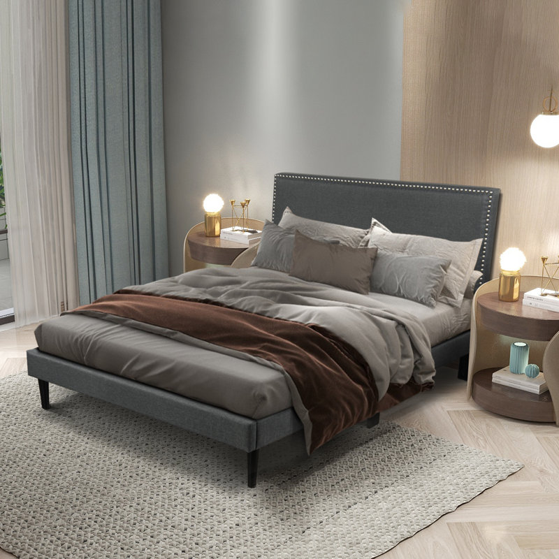 Cadre de lit double avec tête de lit Ebern Designs, Gris foncé, Grand