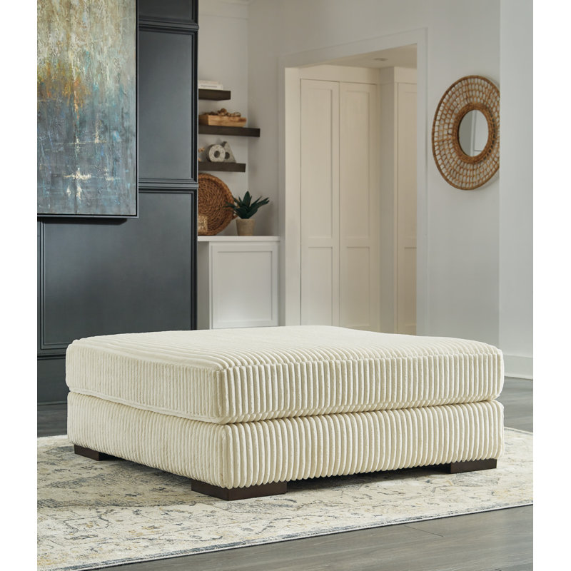 Repose-pieds de cocktail carré de 52 po de largeur Lindyn, Polyester ivoire
