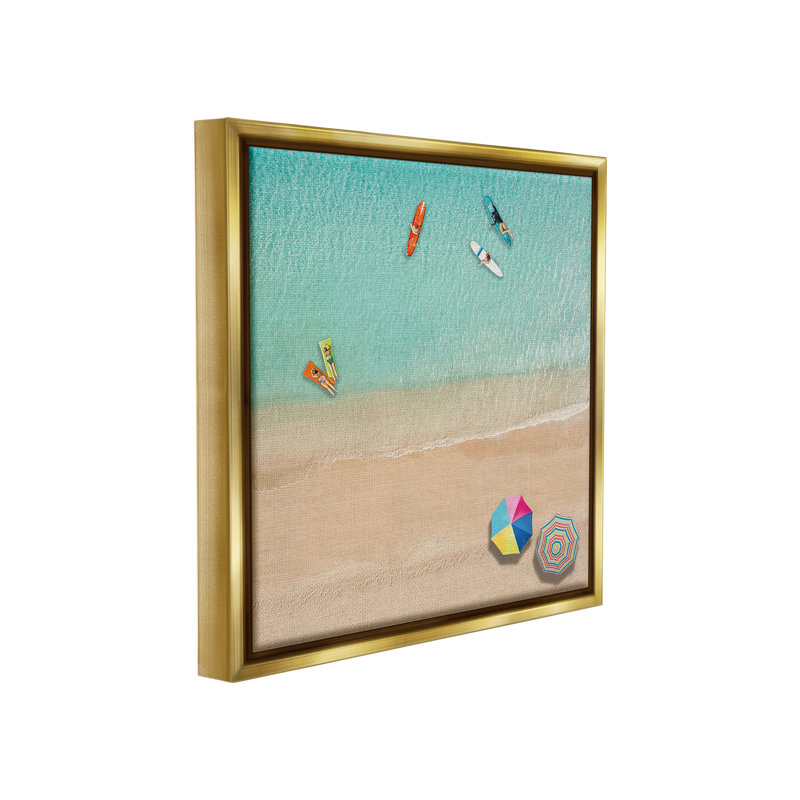 «Beachgoers Aériel View Floater Frame» par Katrina Craven sur toile, Cadre flottant métallique doré, H 25 po x l 25 po