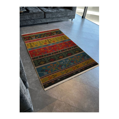 Machine Washable Light Tone Multicolor Traditional Motif Patterned Vintage Decorative Rug